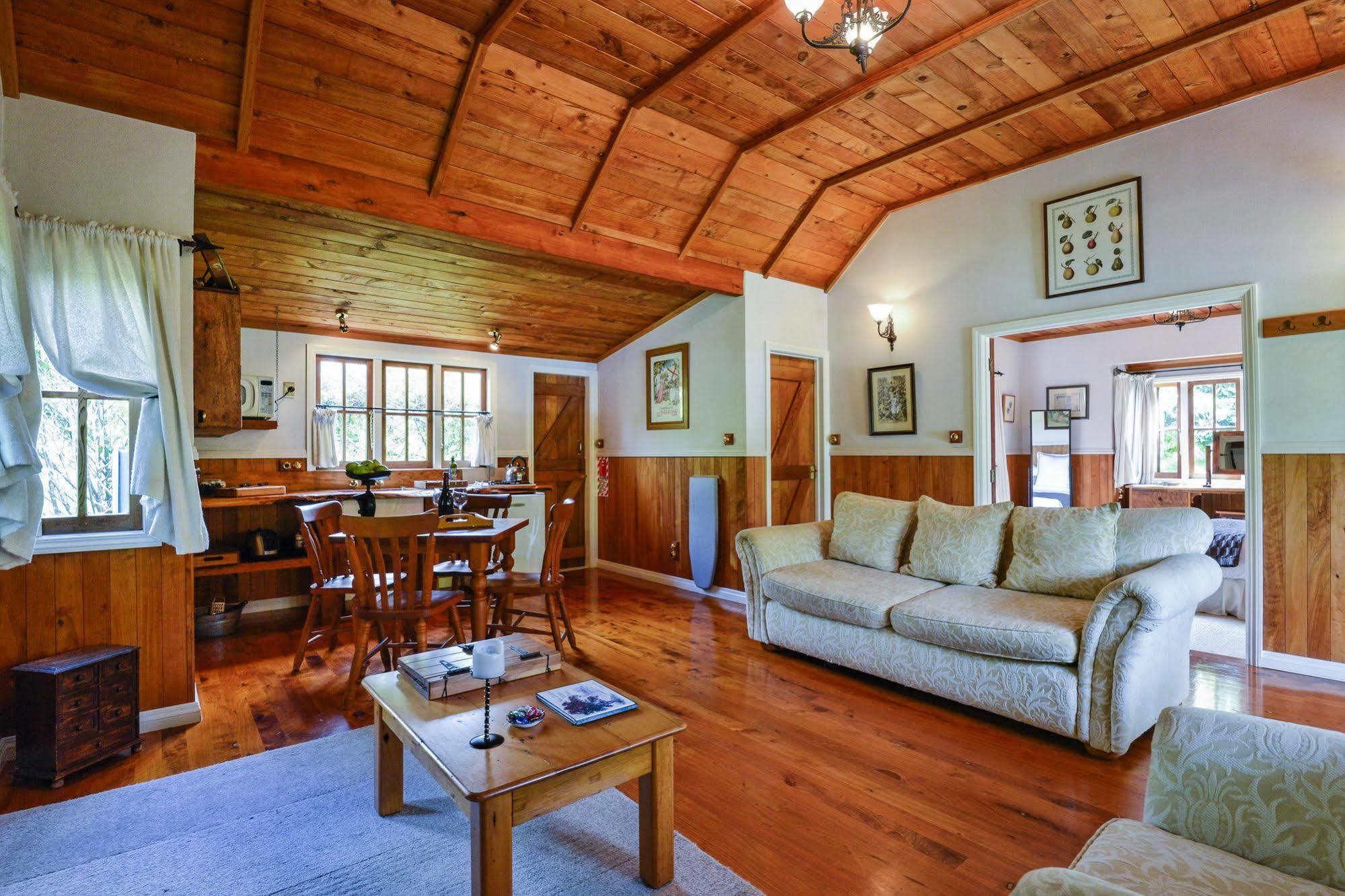 Waimauku Vineyard Cottages - Kumeu מראה חיצוני תמונה
