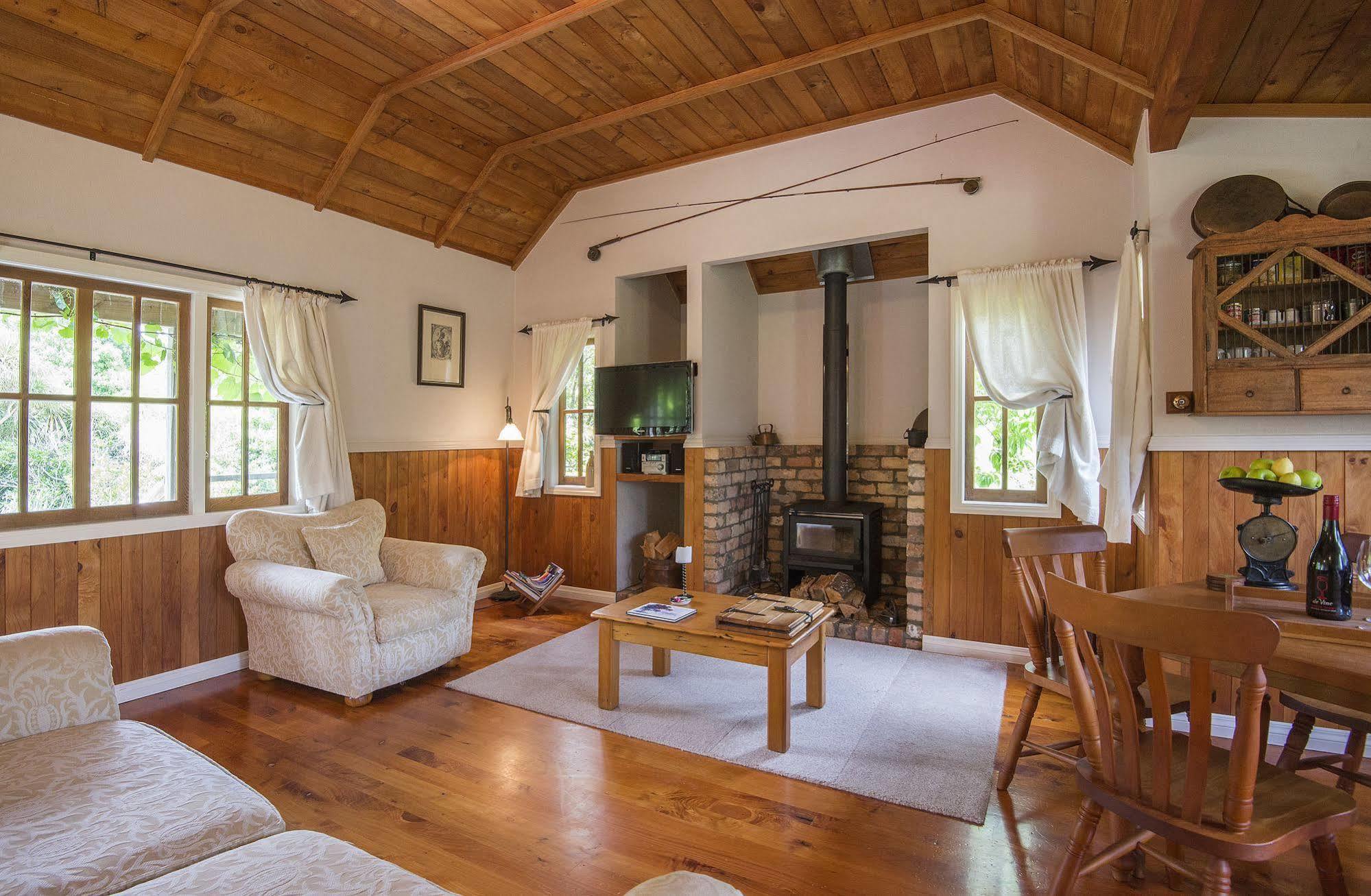 Waimauku Vineyard Cottages - Kumeu מראה חיצוני תמונה